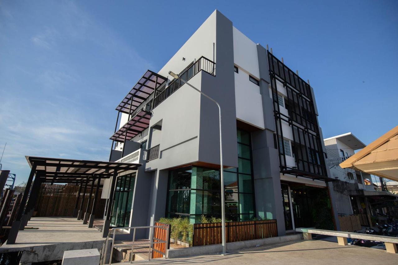 The Blue C Donsak Hotel Surat Thani Exterior foto